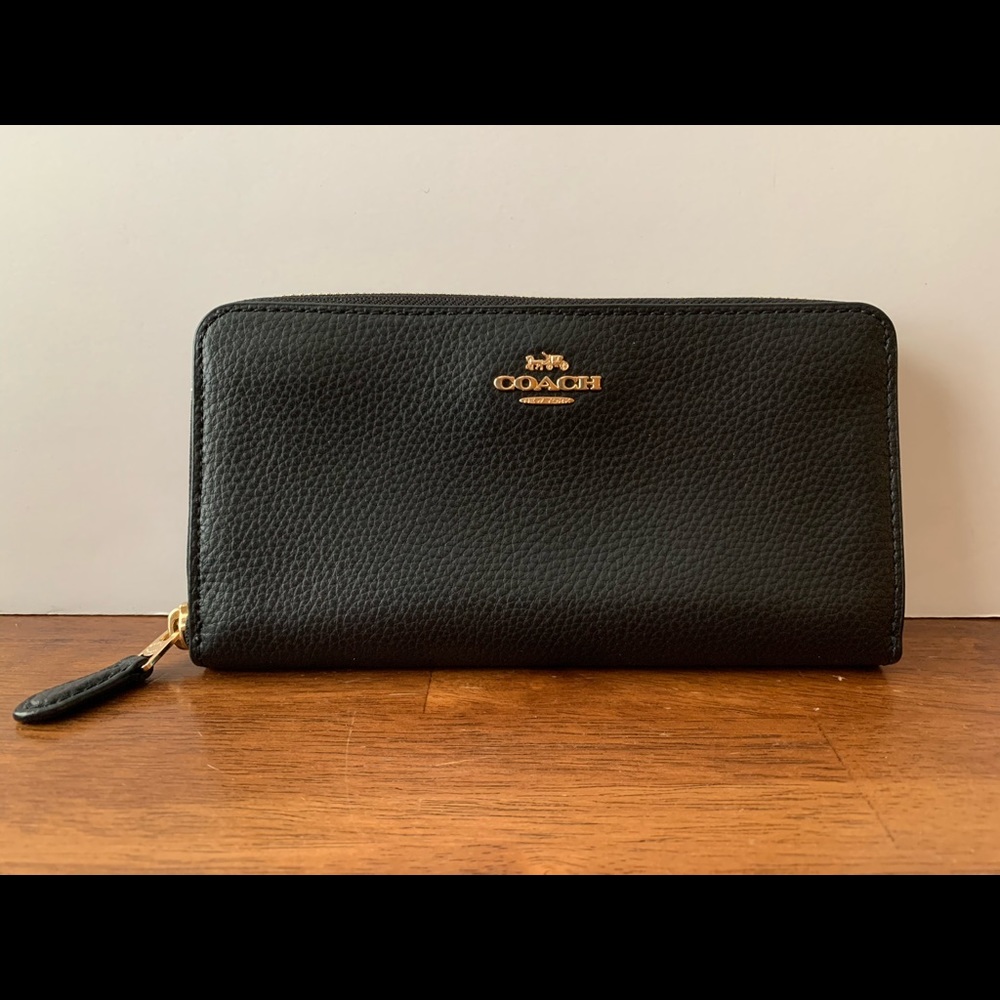 EUC Coach Large Accordion Zip Around Wallet, Black